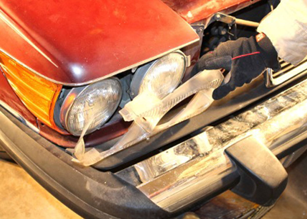 Defekt frontlys på gammel bil